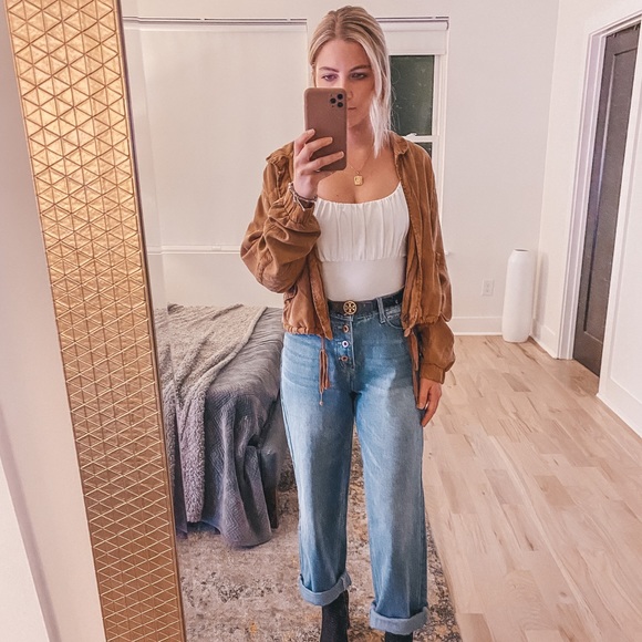 Meet your Posher, Madelyn - Picture 3 of 6